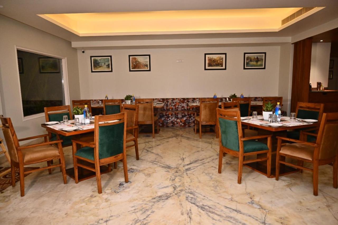 The Lalita Grand Mathura- Vrindavan Zewnętrze zdjęcie